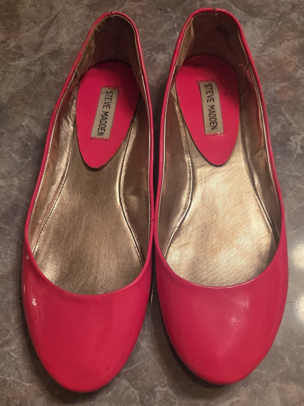 Steve Madden Patent Ballet Flats in Bright Pink